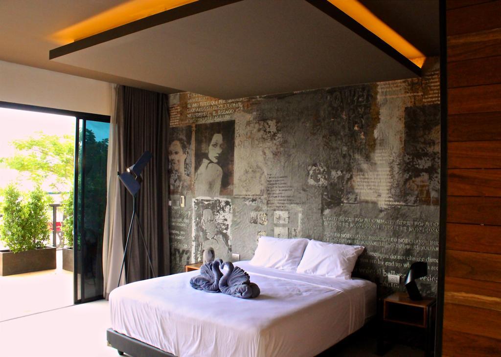 Little Paris Phuket Apartamento Exterior foto