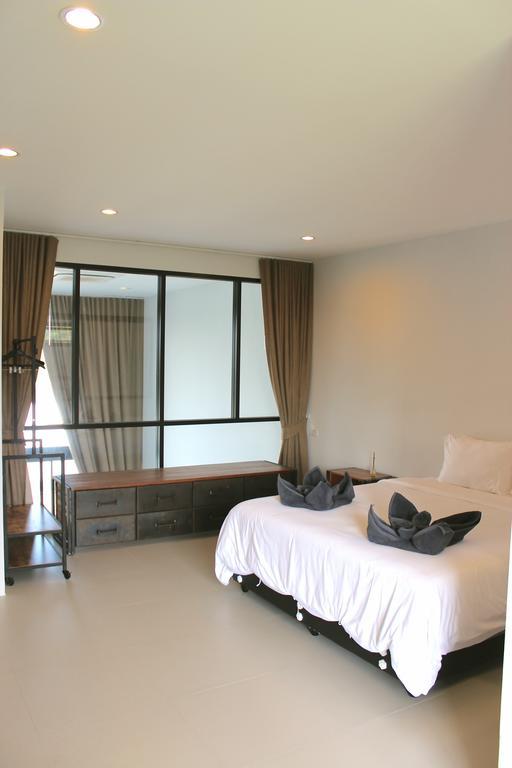 Little Paris Phuket Apartamento Exterior foto